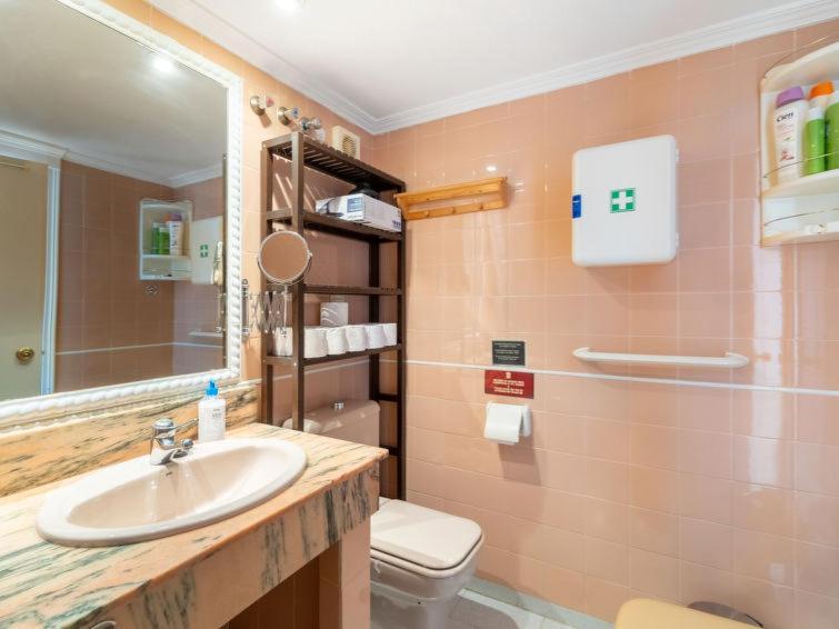Oasis Torremolinos Apartment Ngoại thất bức ảnh